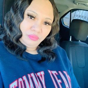 Meet your Posher, Sonyia